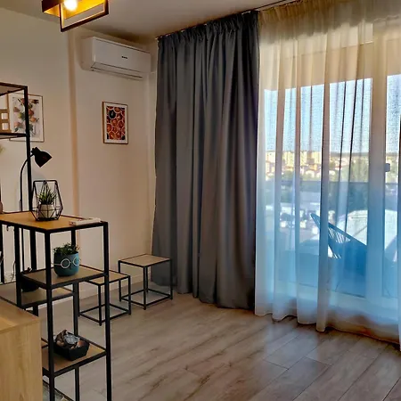 President 52 Apartment *